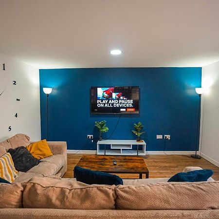 Private And Spacious 2 Bedroom House - Free Parking! Cardiff Eksteriør billede